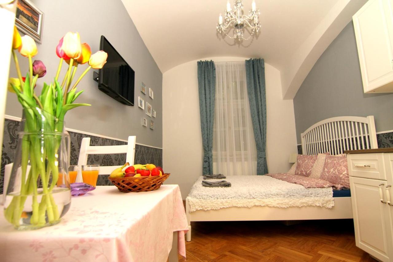 Apartamento Allstar Vinohrady Ateliers Praga Exterior foto